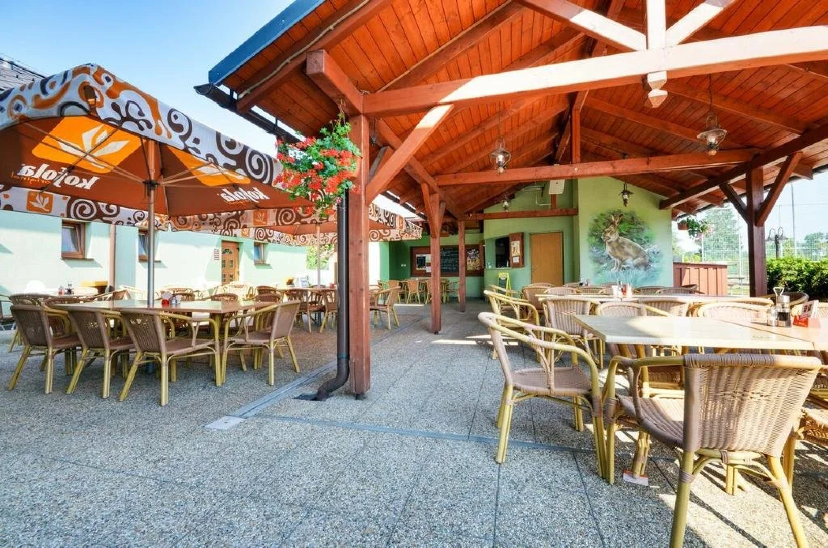 Restaurace a penzion Kamenec