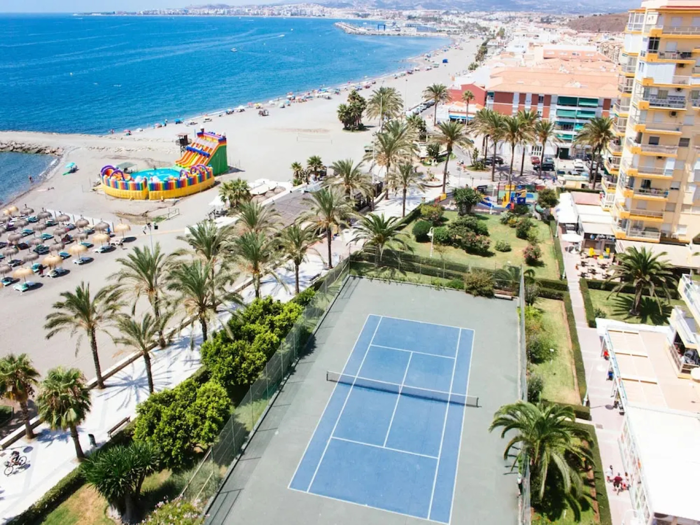 Loft en Residencial 1a Linea con piscina