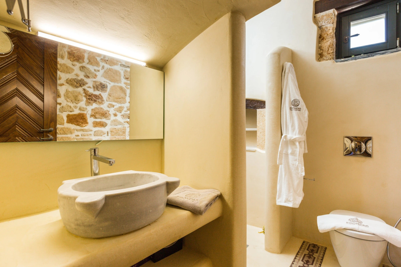 ERONDAS Cretan Country Villas