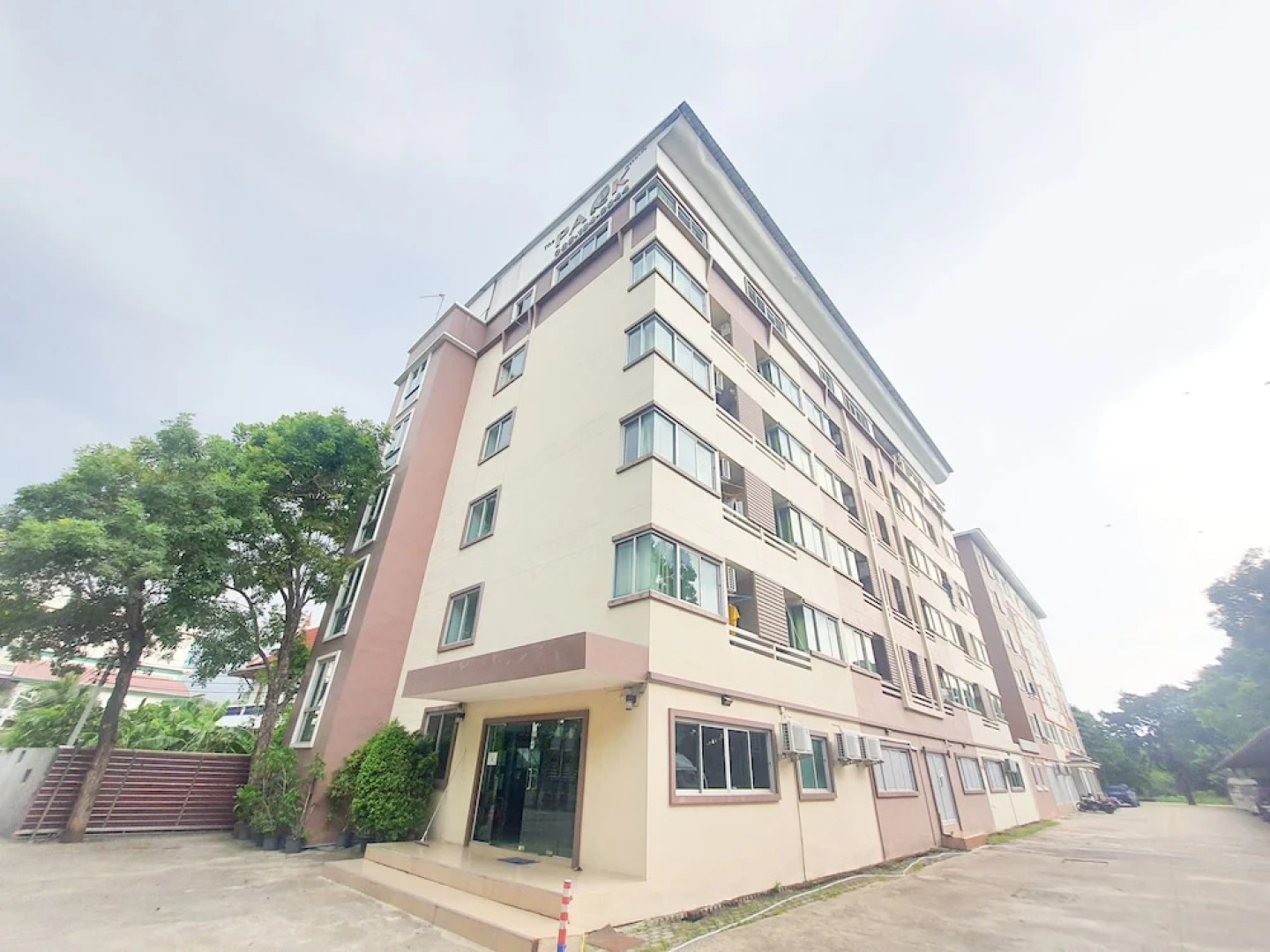 The Park Bangyai Apartment