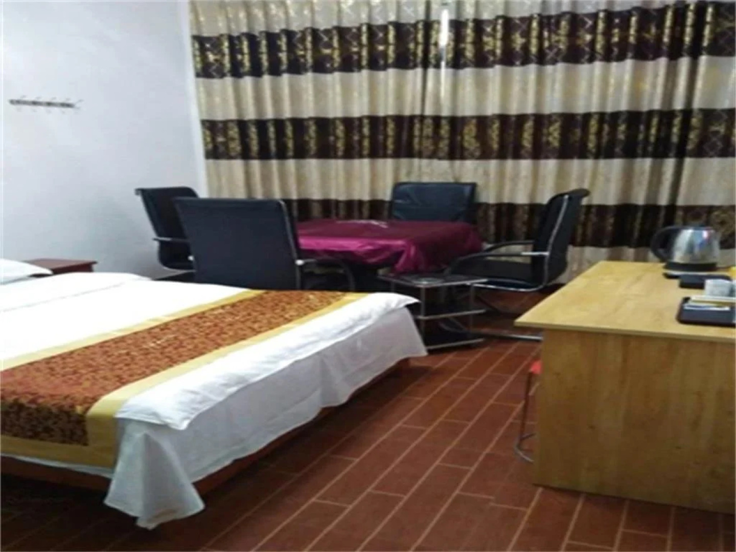 Taohuayuan Hotel Nanjiang