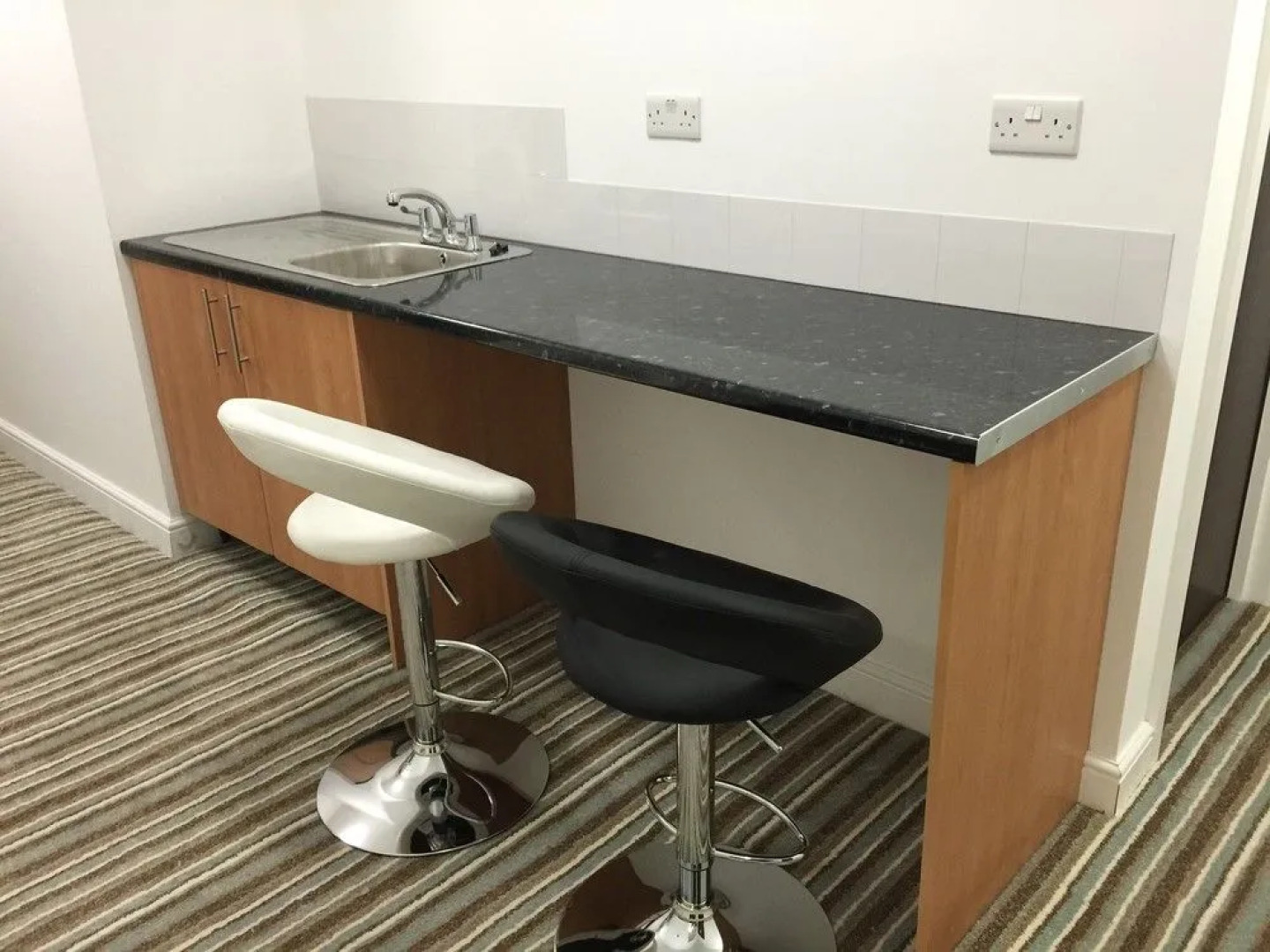 Solar Strand Express Hotel