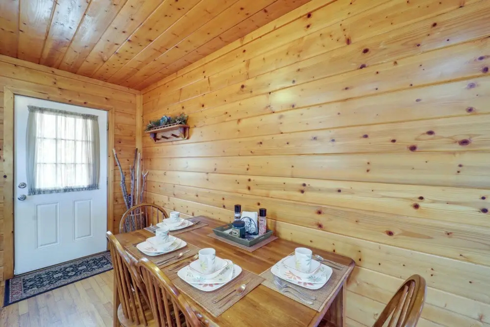 Secluded Lenoir Cabin: 4 Mi to Dtwn Blowing Rock
