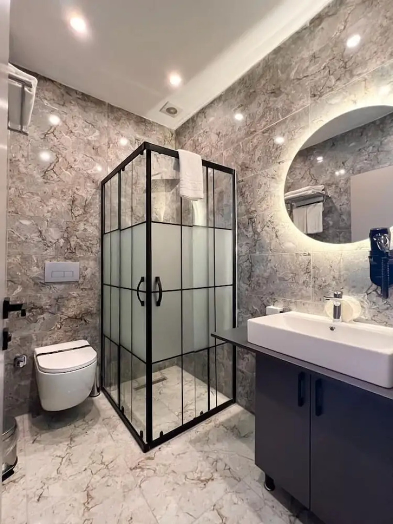 Royal Mass Airport Business Hotel