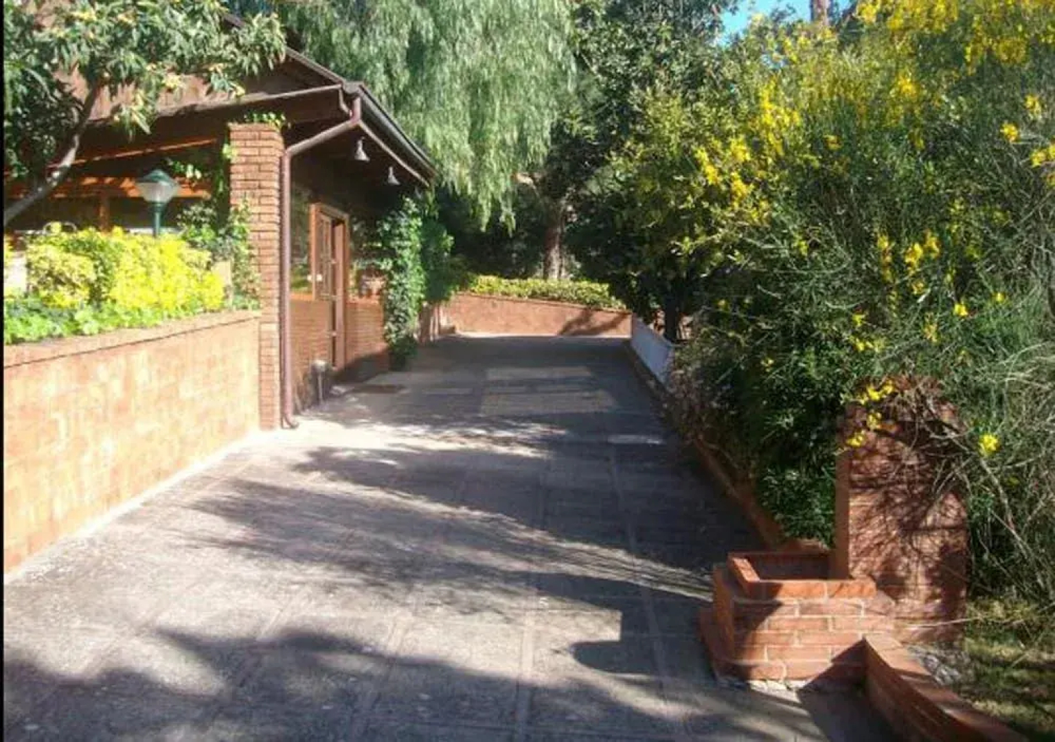Villa SiS Dandify