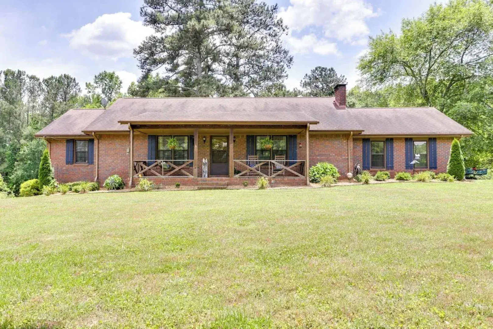 Cozy Georgia Getaway w/ Deck, Grill & Fire Pit!