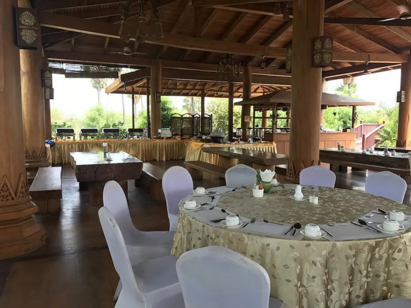 Famous Hotel Bagan