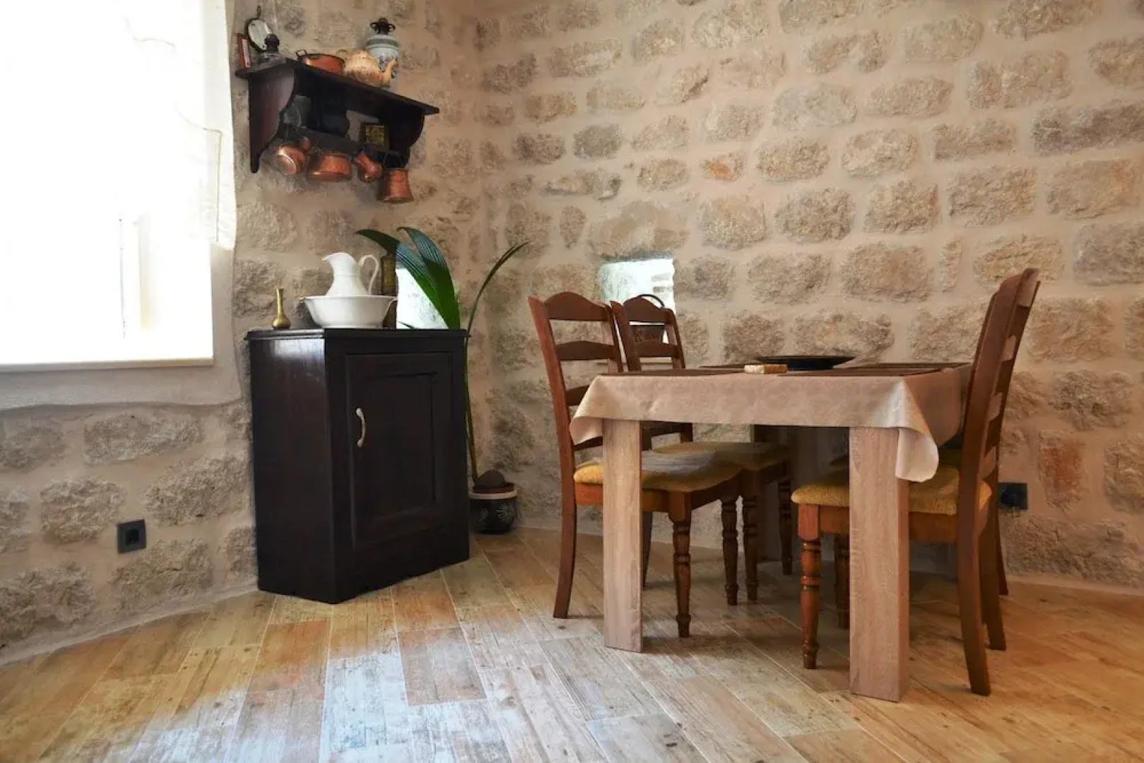 Apartments Konoba 224