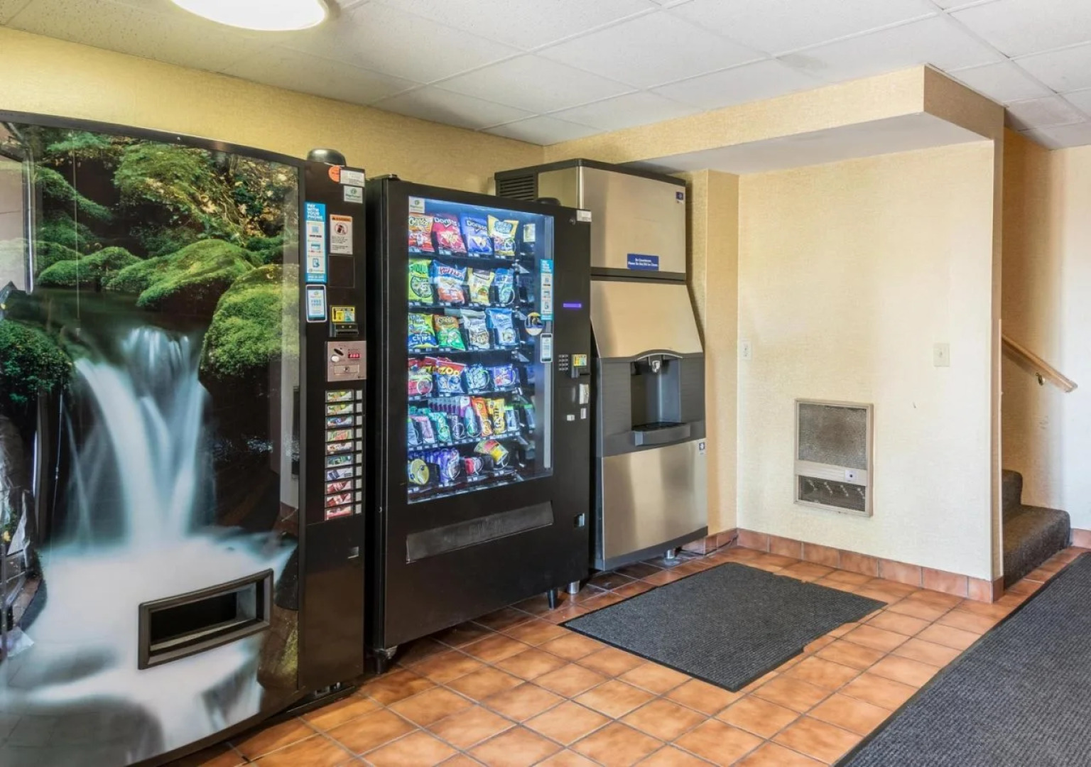 Motel 6 Eau Claire, WI