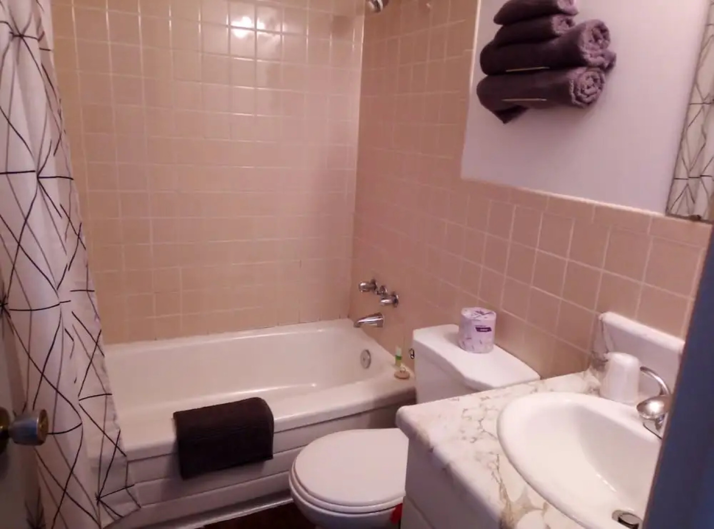 Tobermory Lodge & Motel