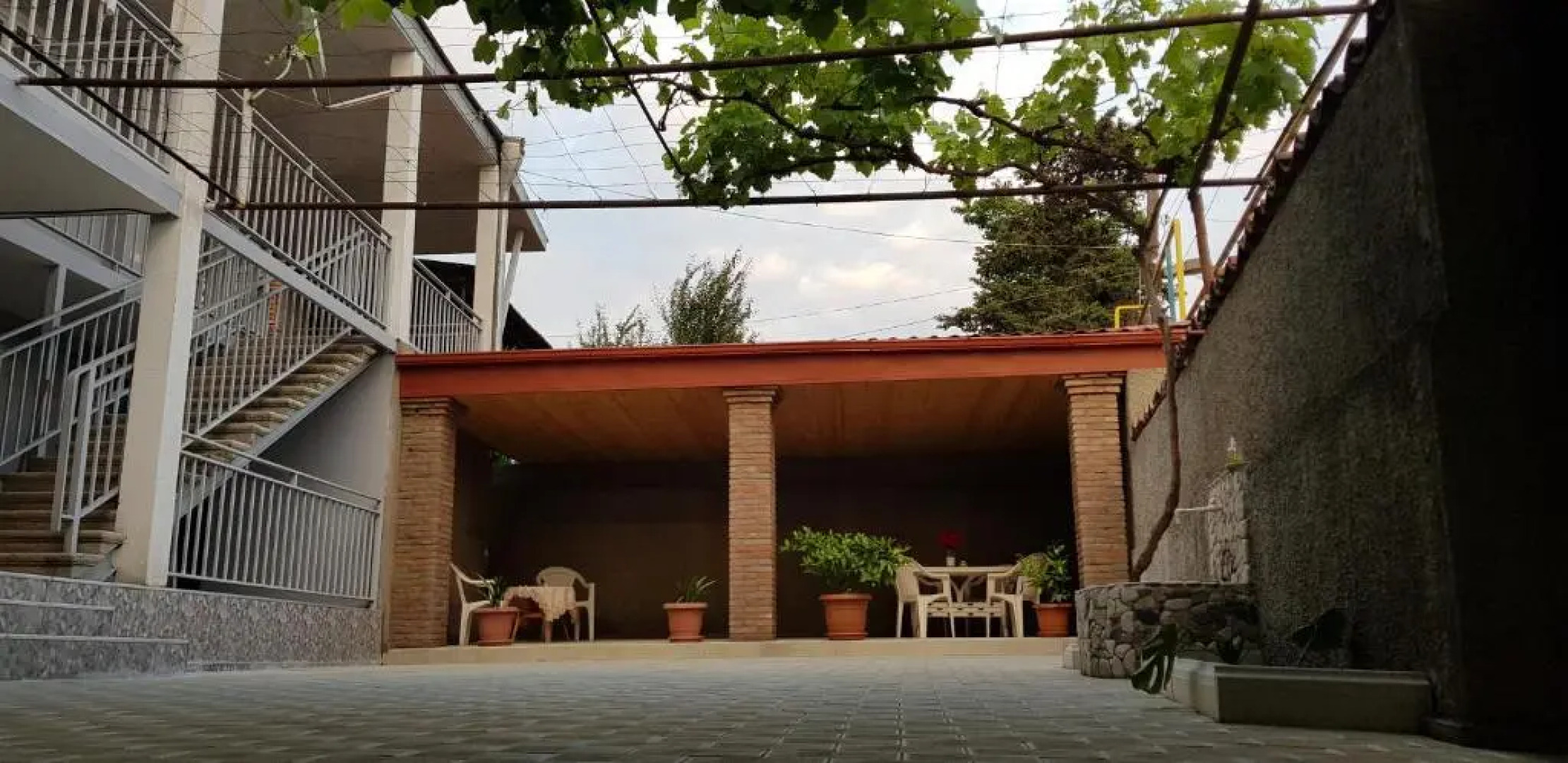 White House in Kakheti Eniseli