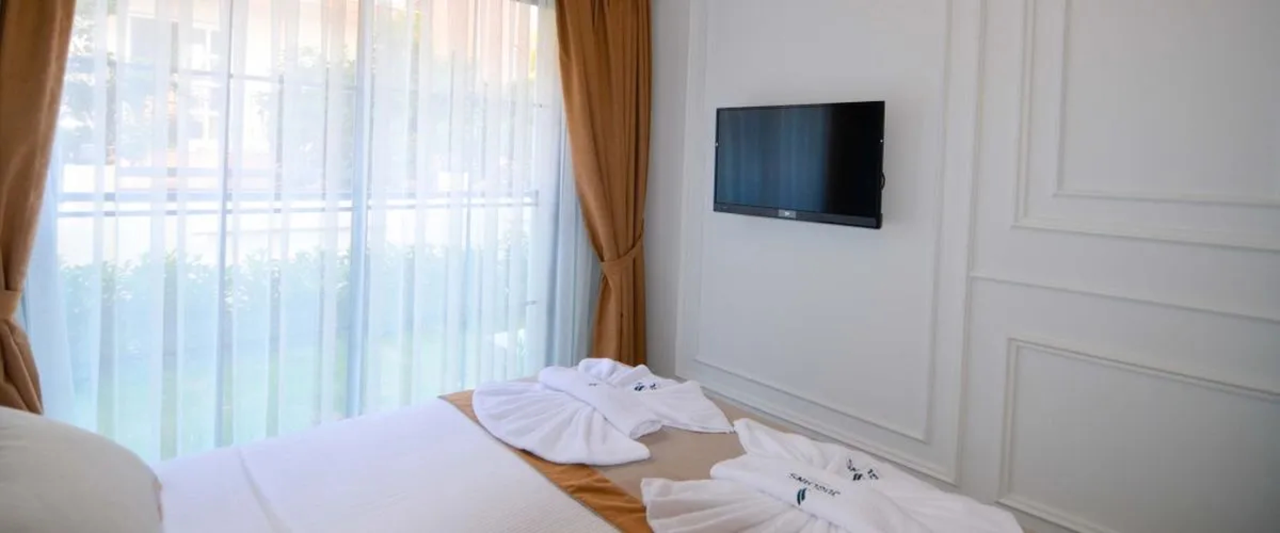 Juglans Suites