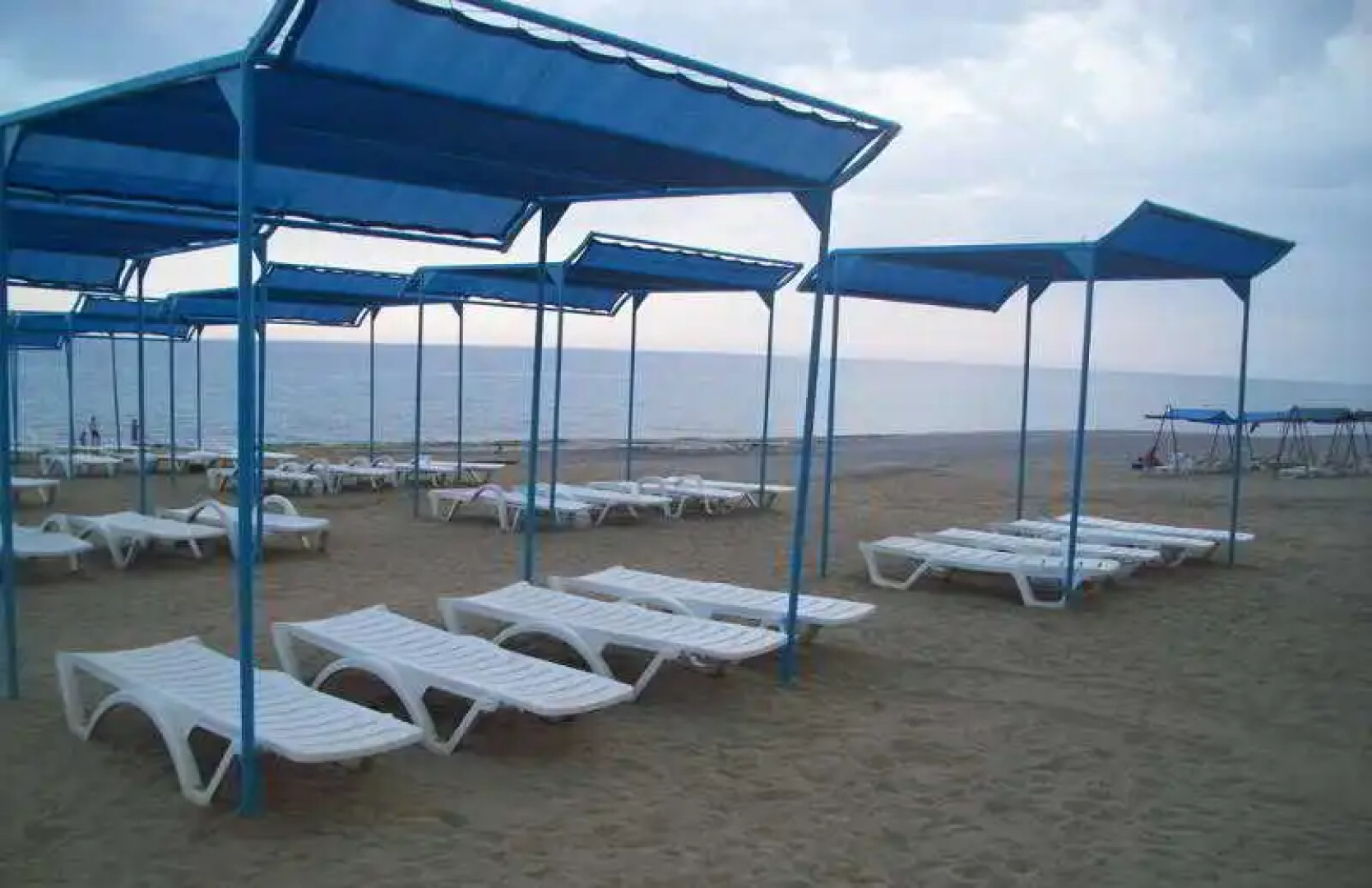 Senza Inova Beach Hotel