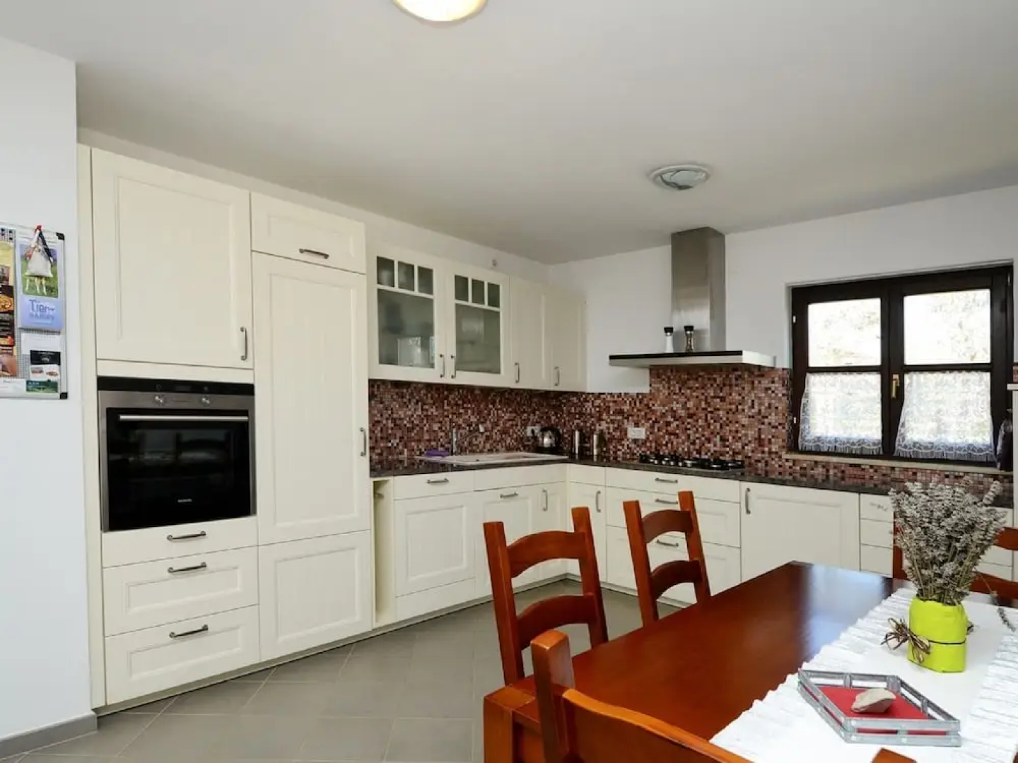 Beautiful Holiday House With Private Pool and Terrace