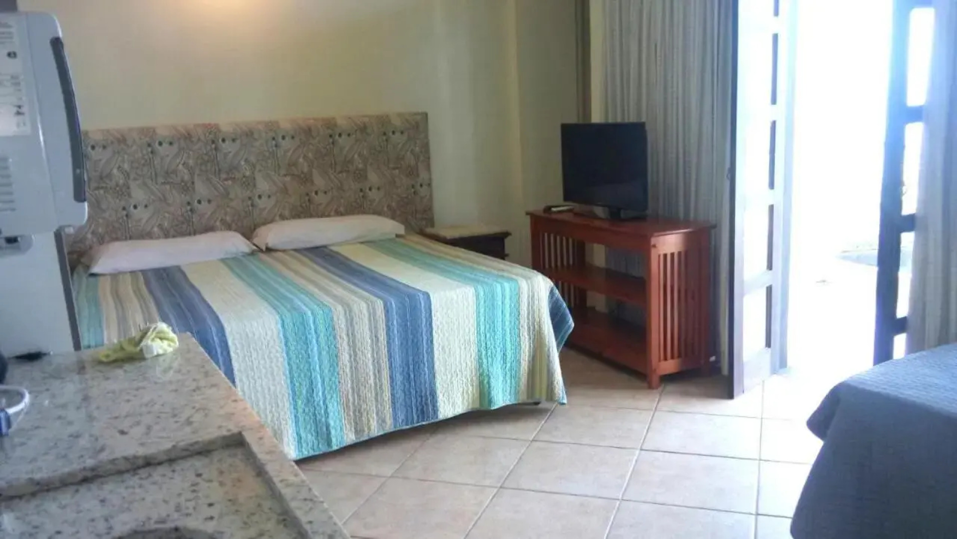 Solar do Carmo Suites & Apartments