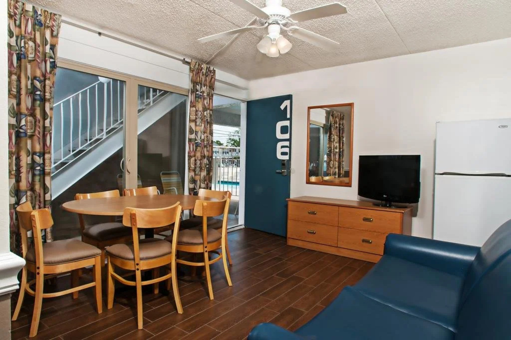 The Harbor Light Family Resort