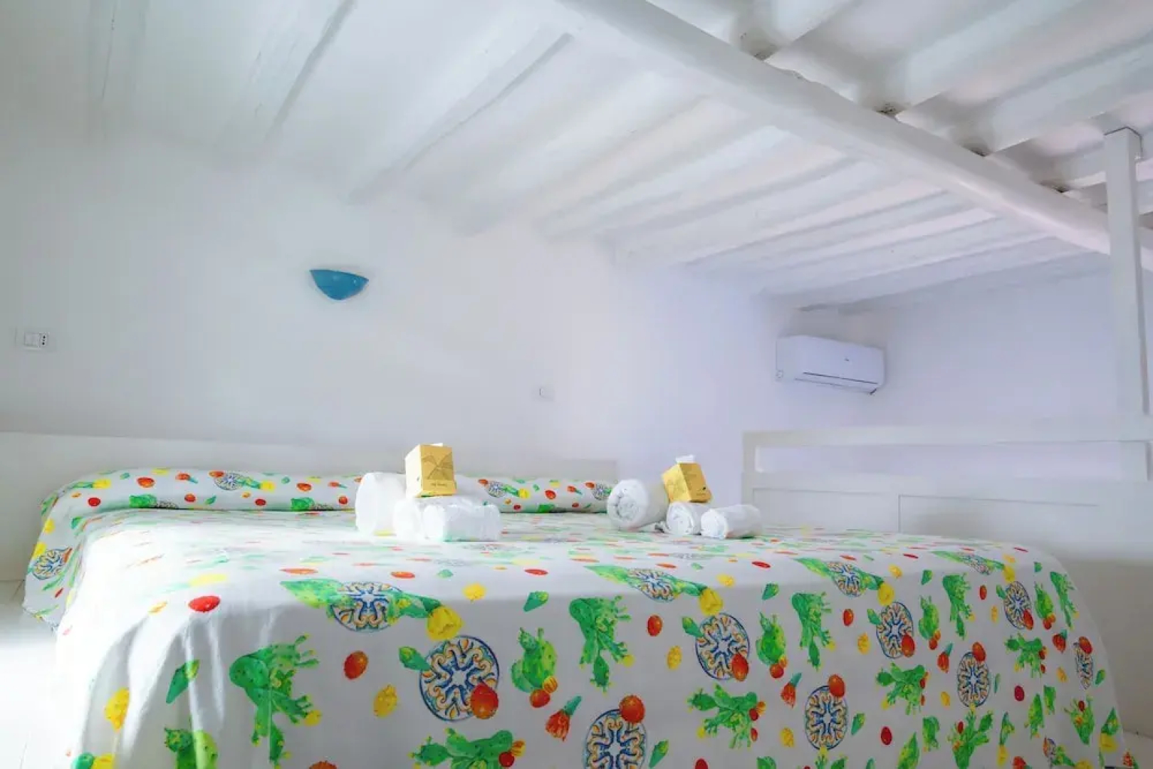 Hotel Eunymos - Trattoria Da Francesco Panarea