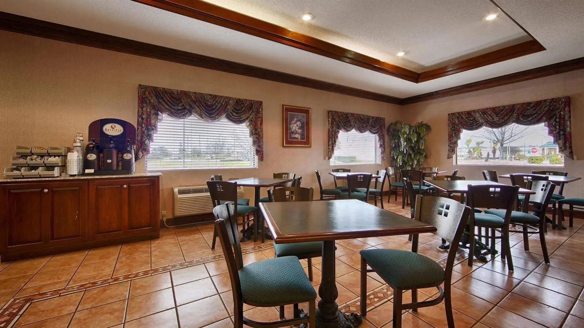 Best Western Inn & Suites