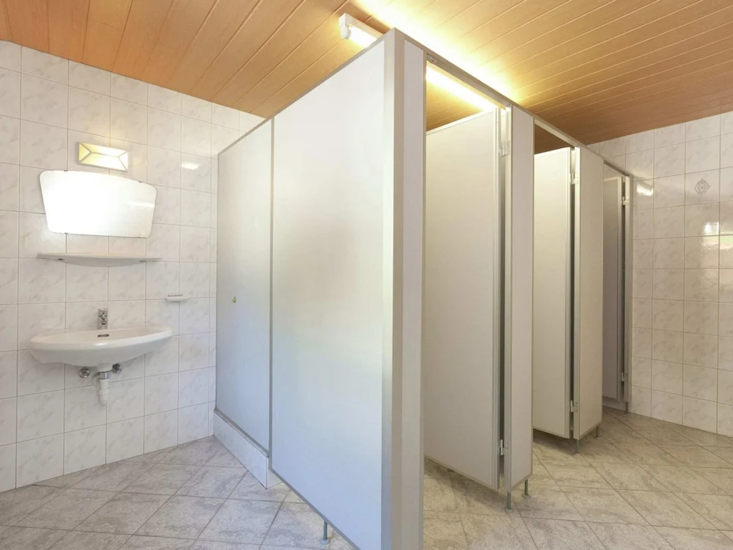 Sunlit Farmhouse near Hochzillertal Ski Area in Tyrol