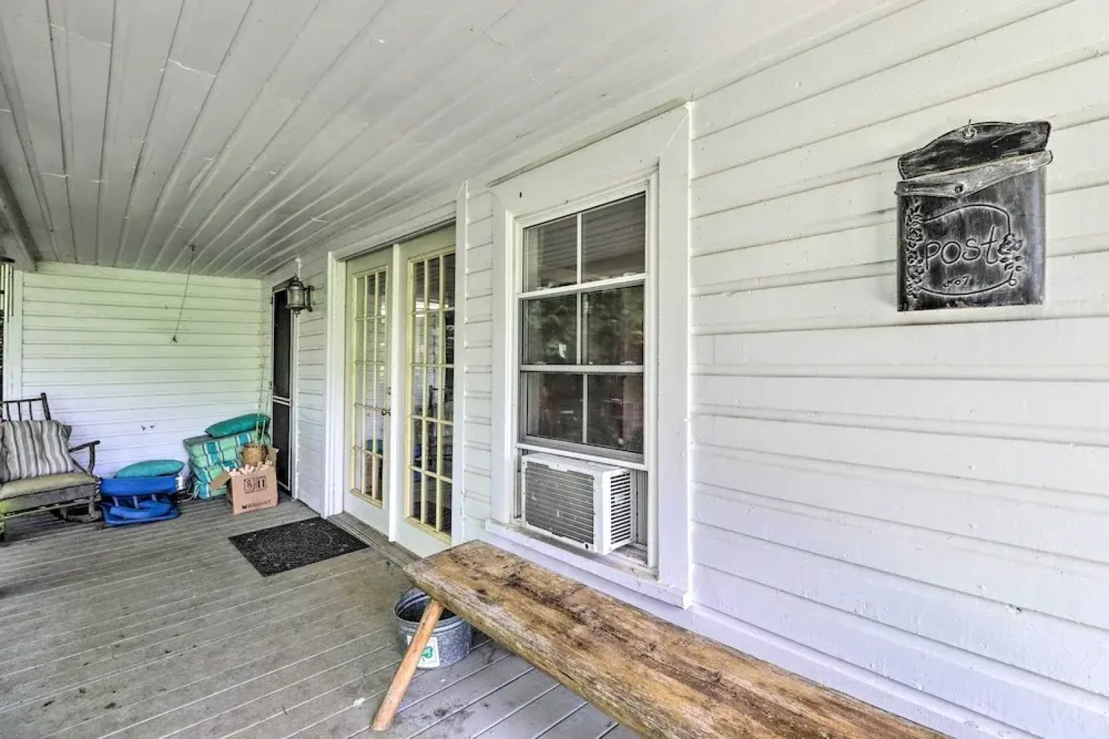 'lil Red Hen' Cottage in the Boone Area w/ Hot Tub