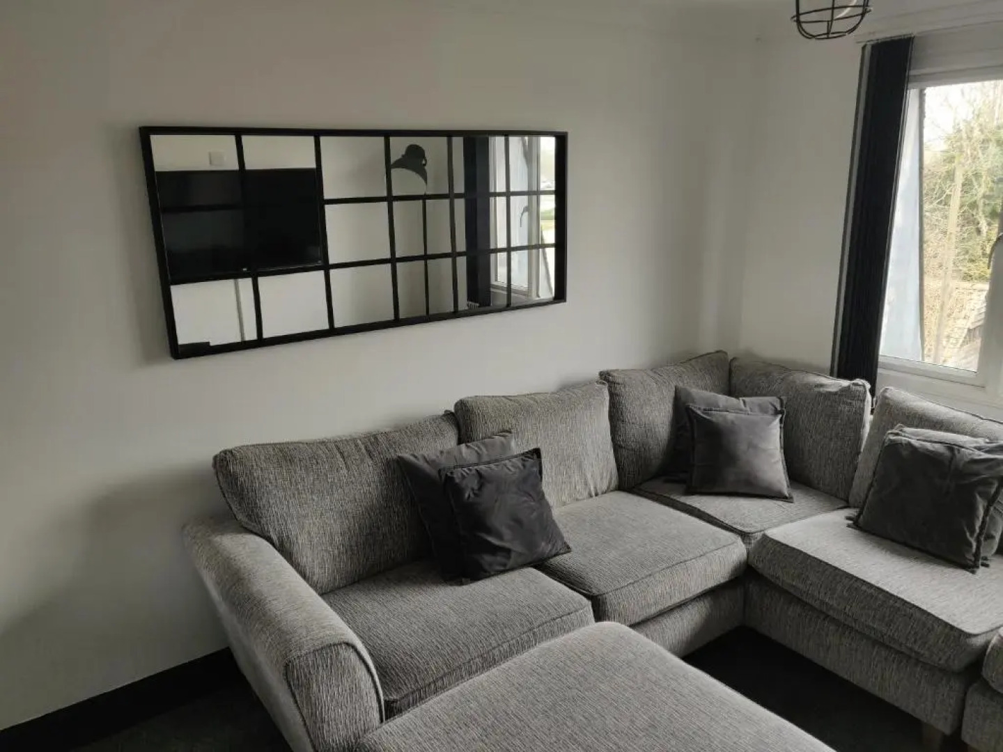 Riverside Park Penthouse Apartment In St Neots