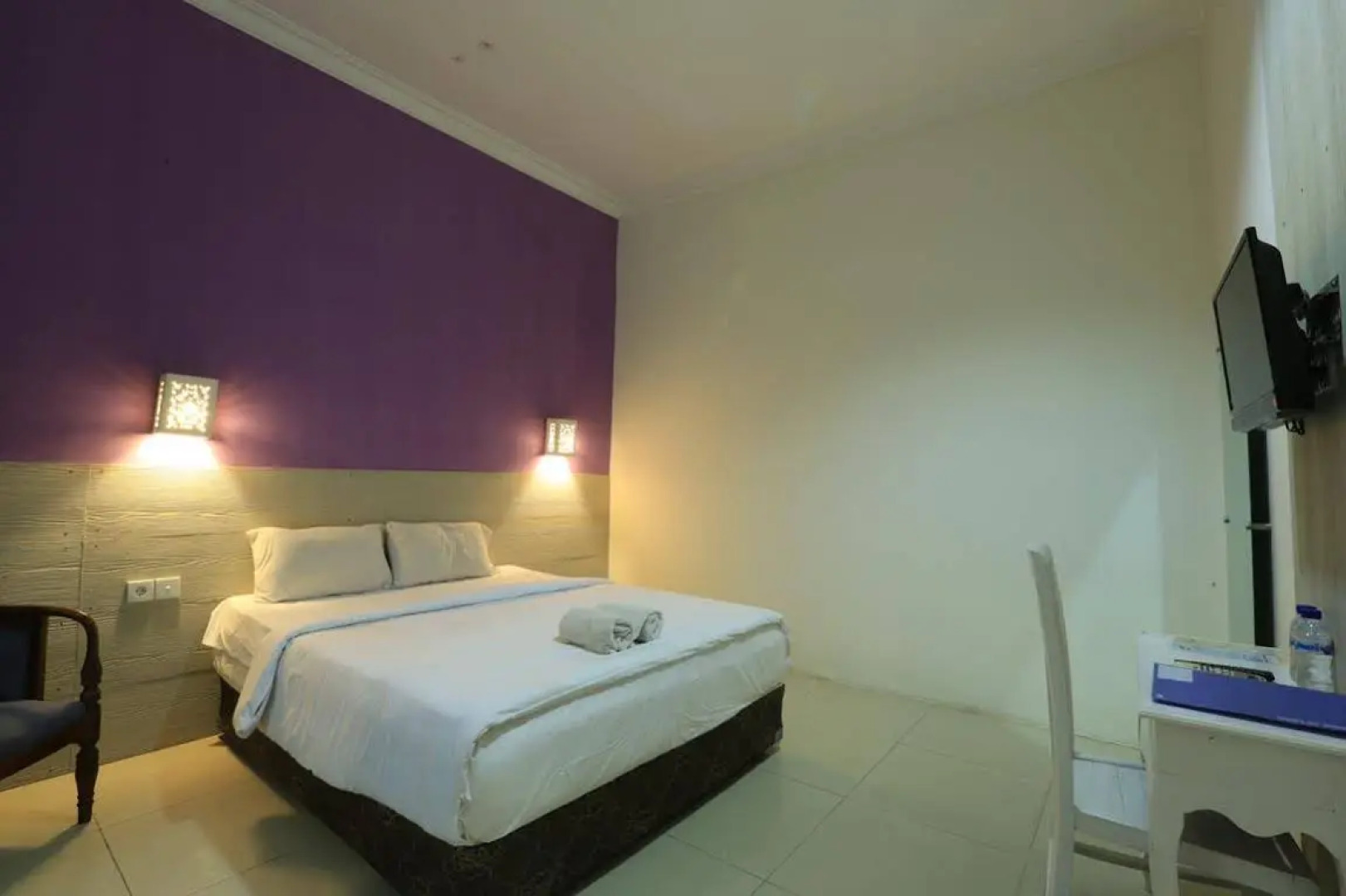 RedDoorz @ Glogor Carik