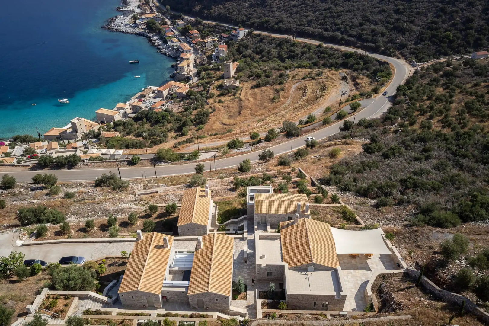 Trapela Limeni Luxury Suites