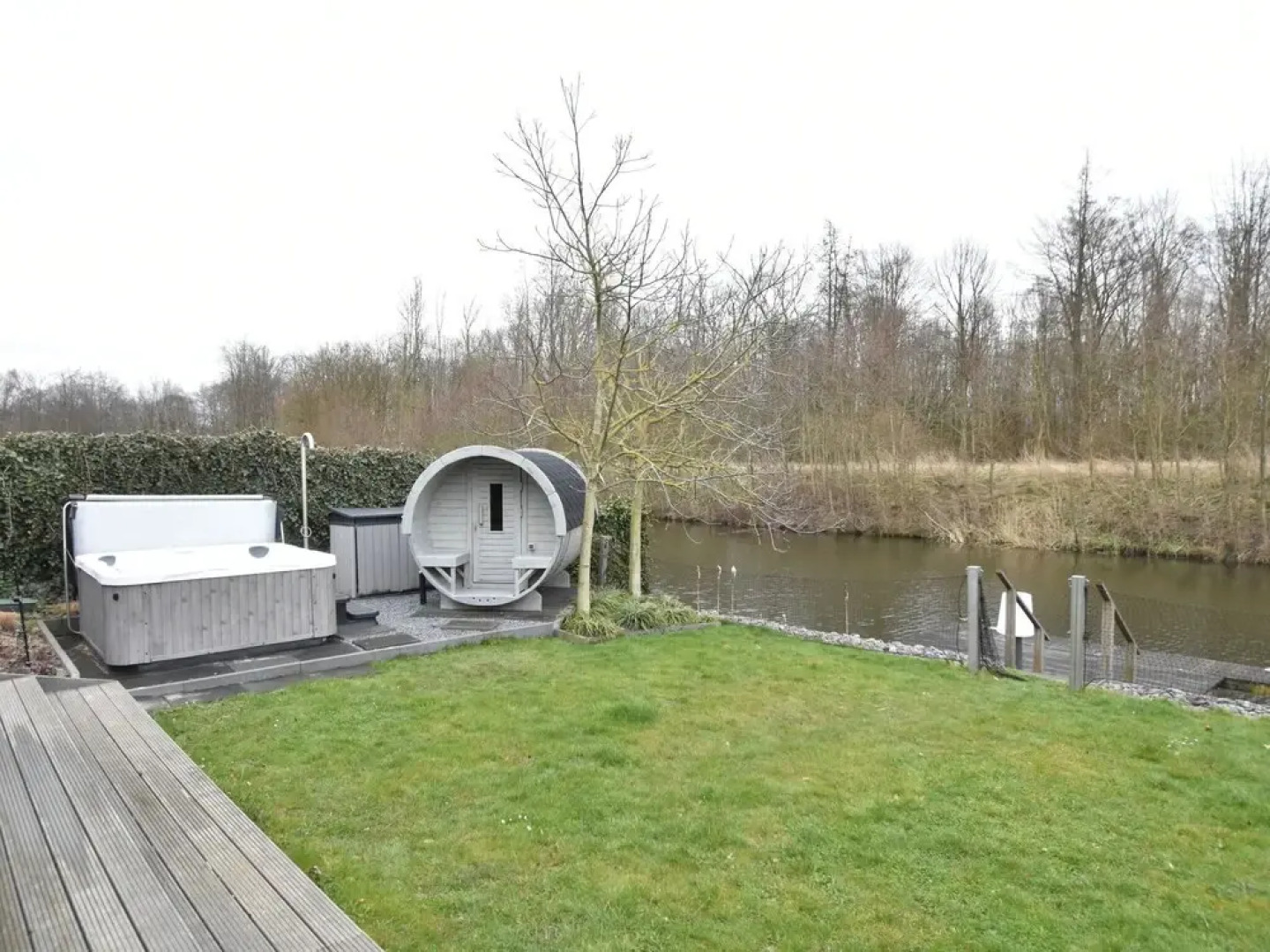Modern Villa in Harderwijk with Sauna & Hot Tub