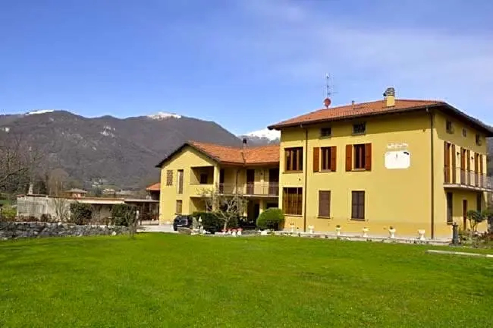 il coniglio sulla luna