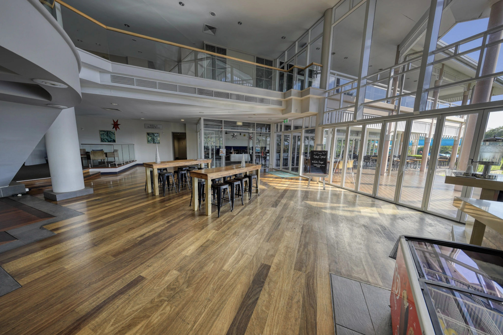 Paradise Palms Resort & Country Club