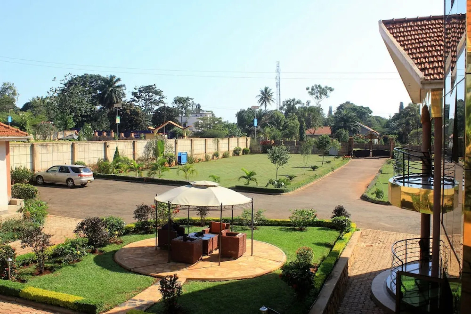 Signature Hotel Apartments