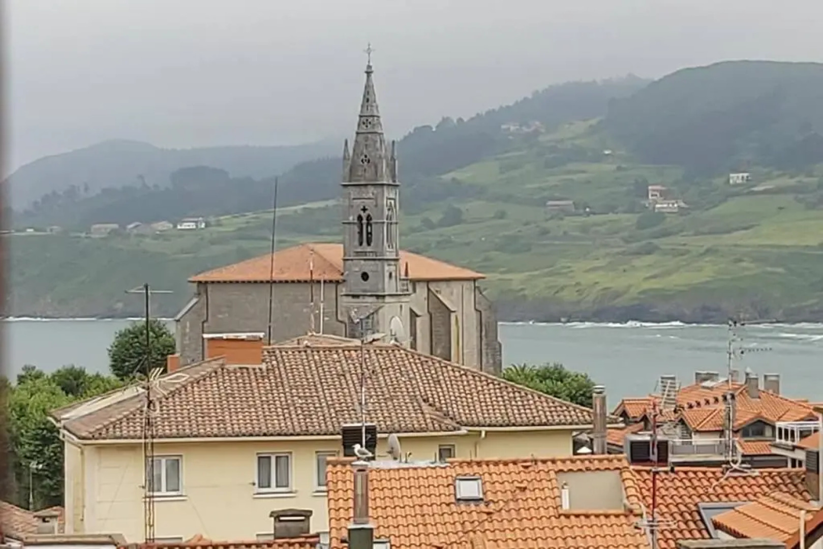 Mundaka Sea & Mountain Views. Wifi, Parking