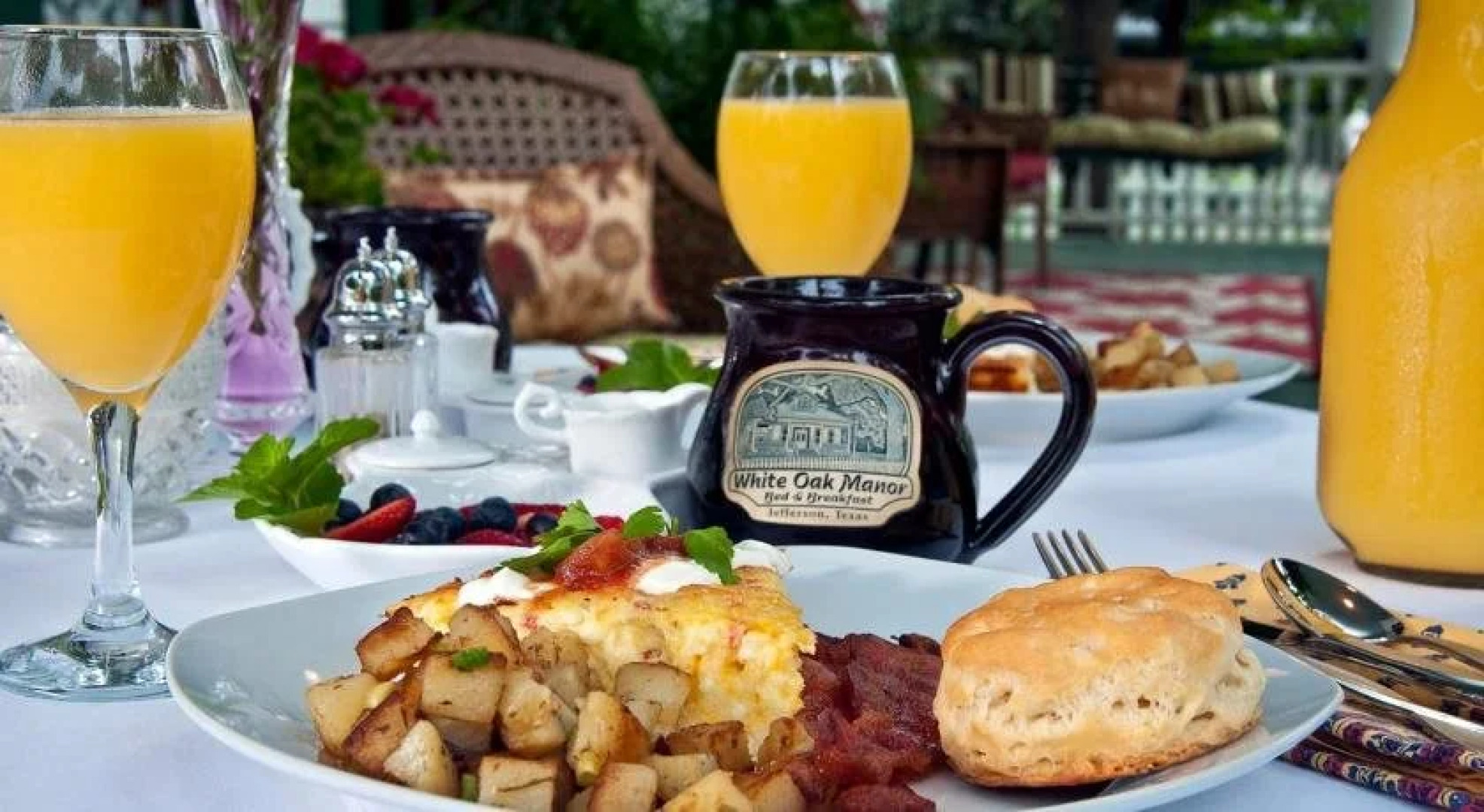 White Oak Manor Bed & Breakfast