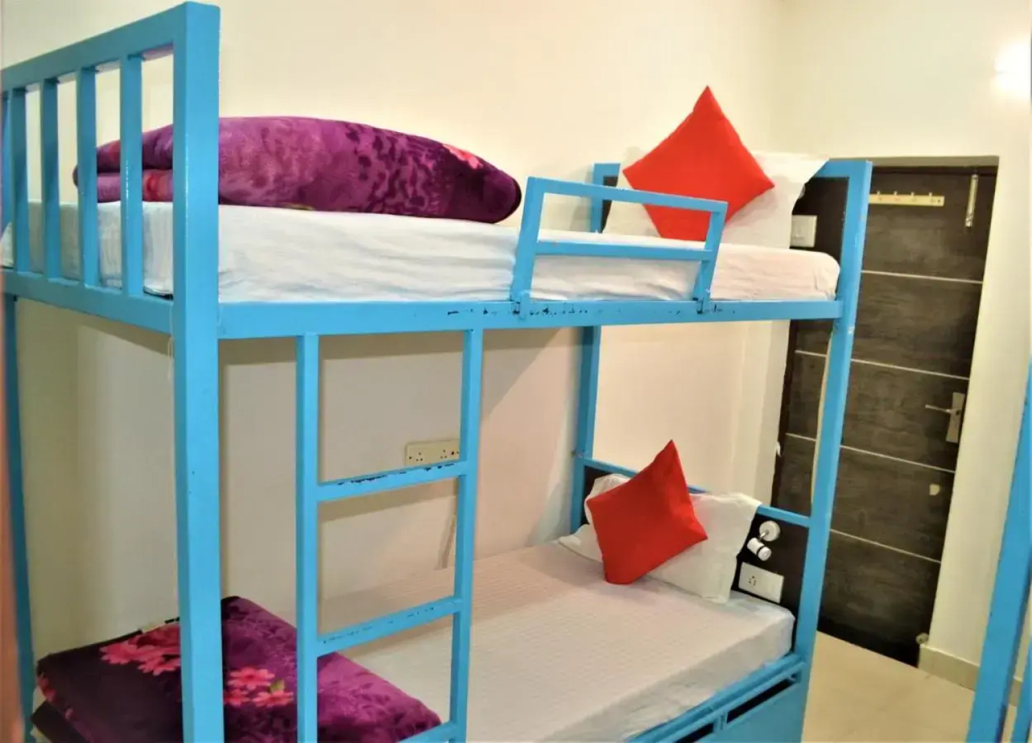 Bedweiser Backpackers Hostel