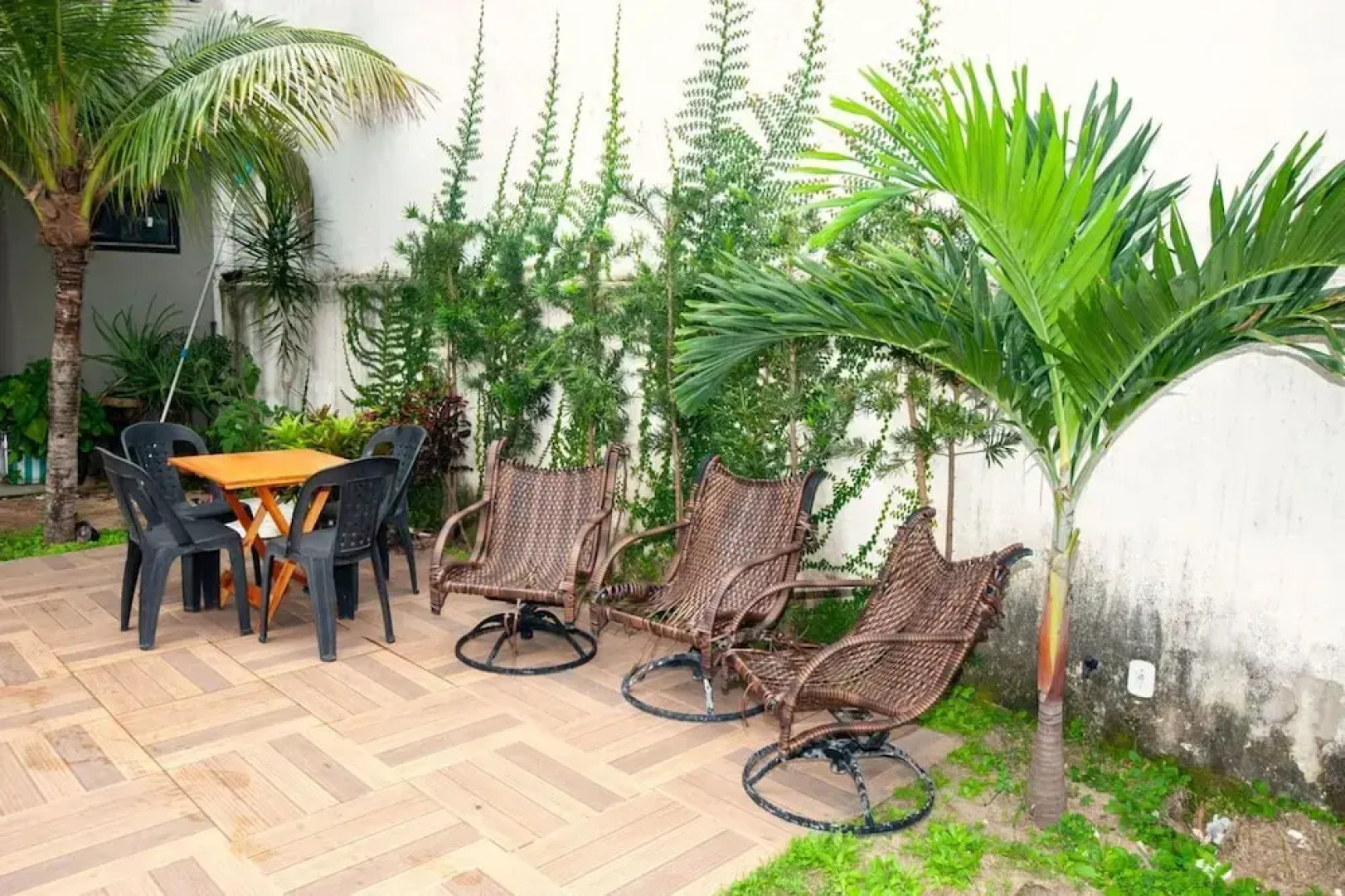 Casa pet Friendly c Piscina Churrasqueira e Wi-fi