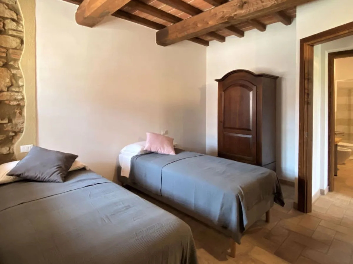 House Saxum Guardistallo