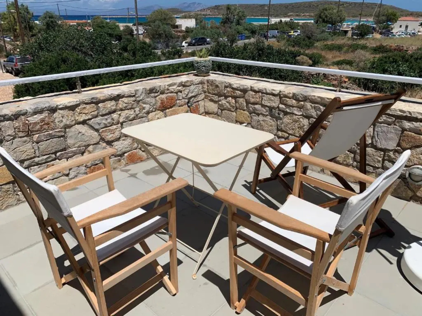 Skinammos studios,suites