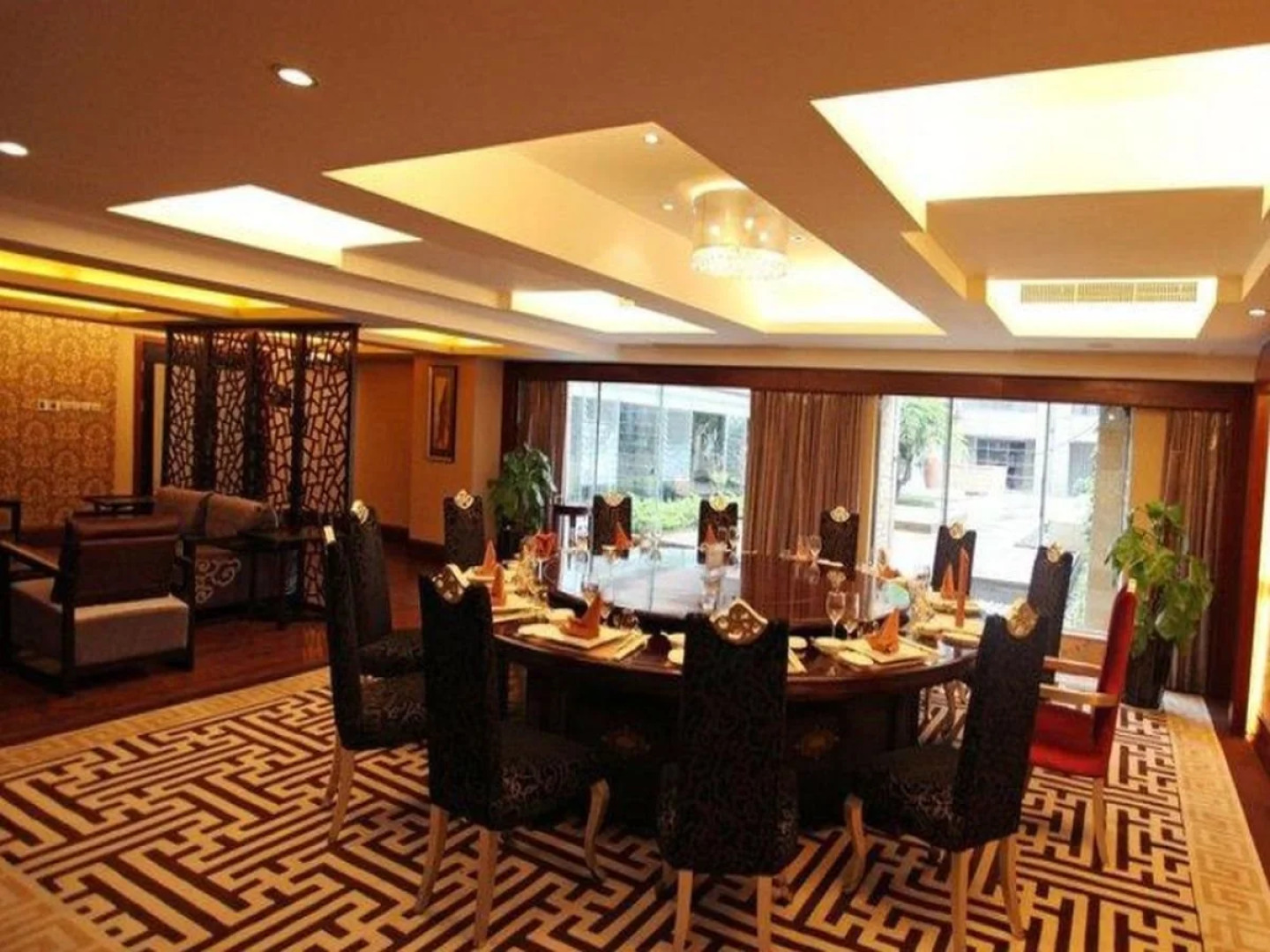 Fortune International Hotel