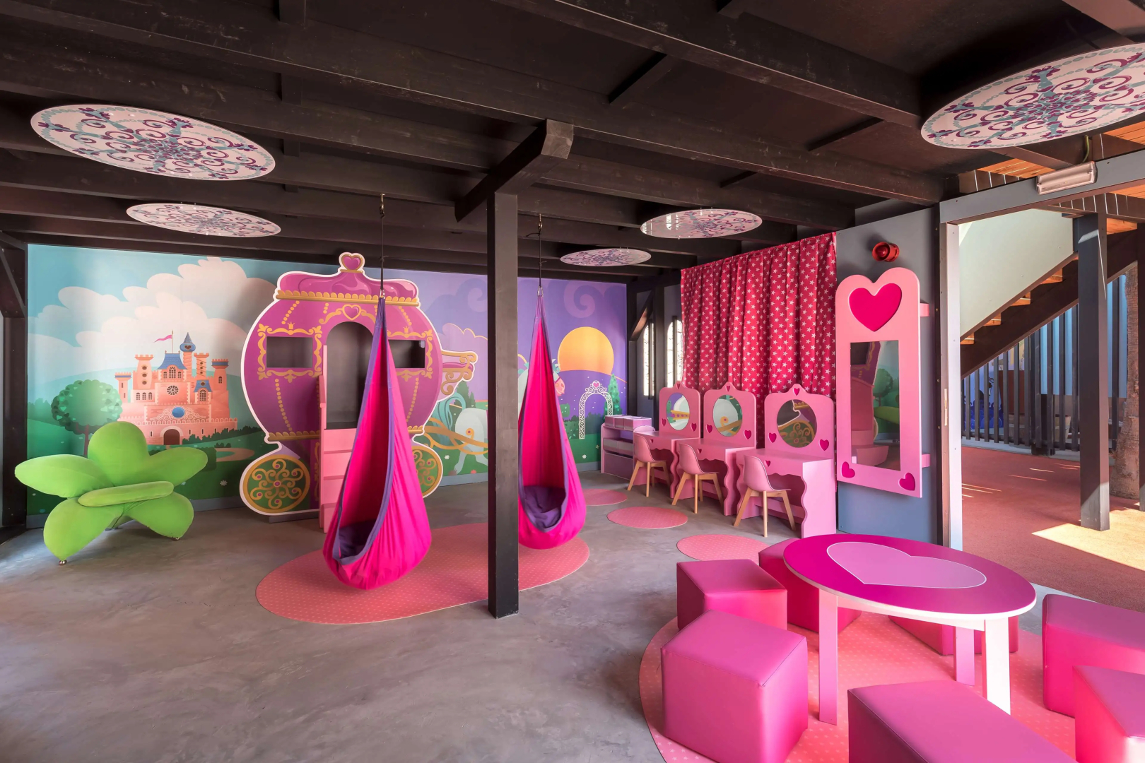 Barceló Castillo Royal Level