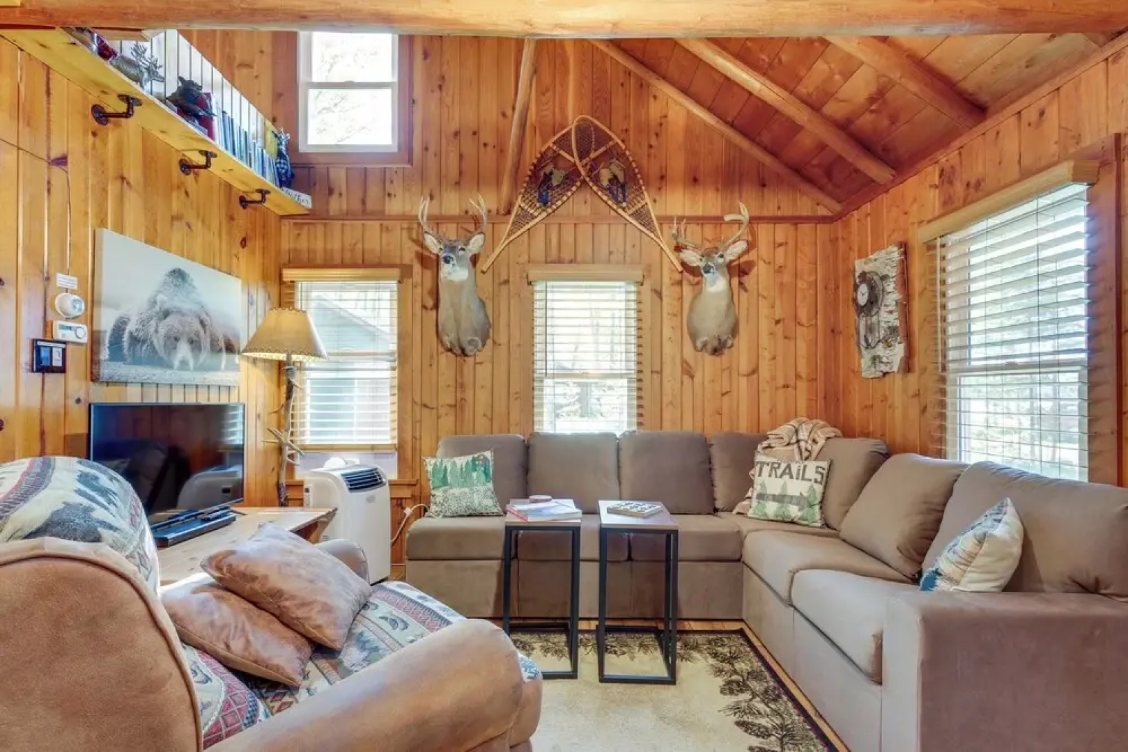 Cozy Wisconsin Getaway w/ Dock & Lake Access!
