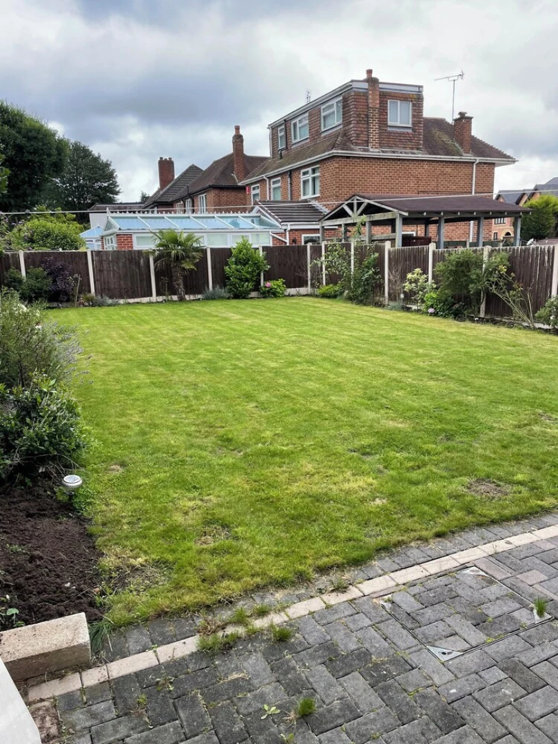 Beautiful 5-bed House in Walsall