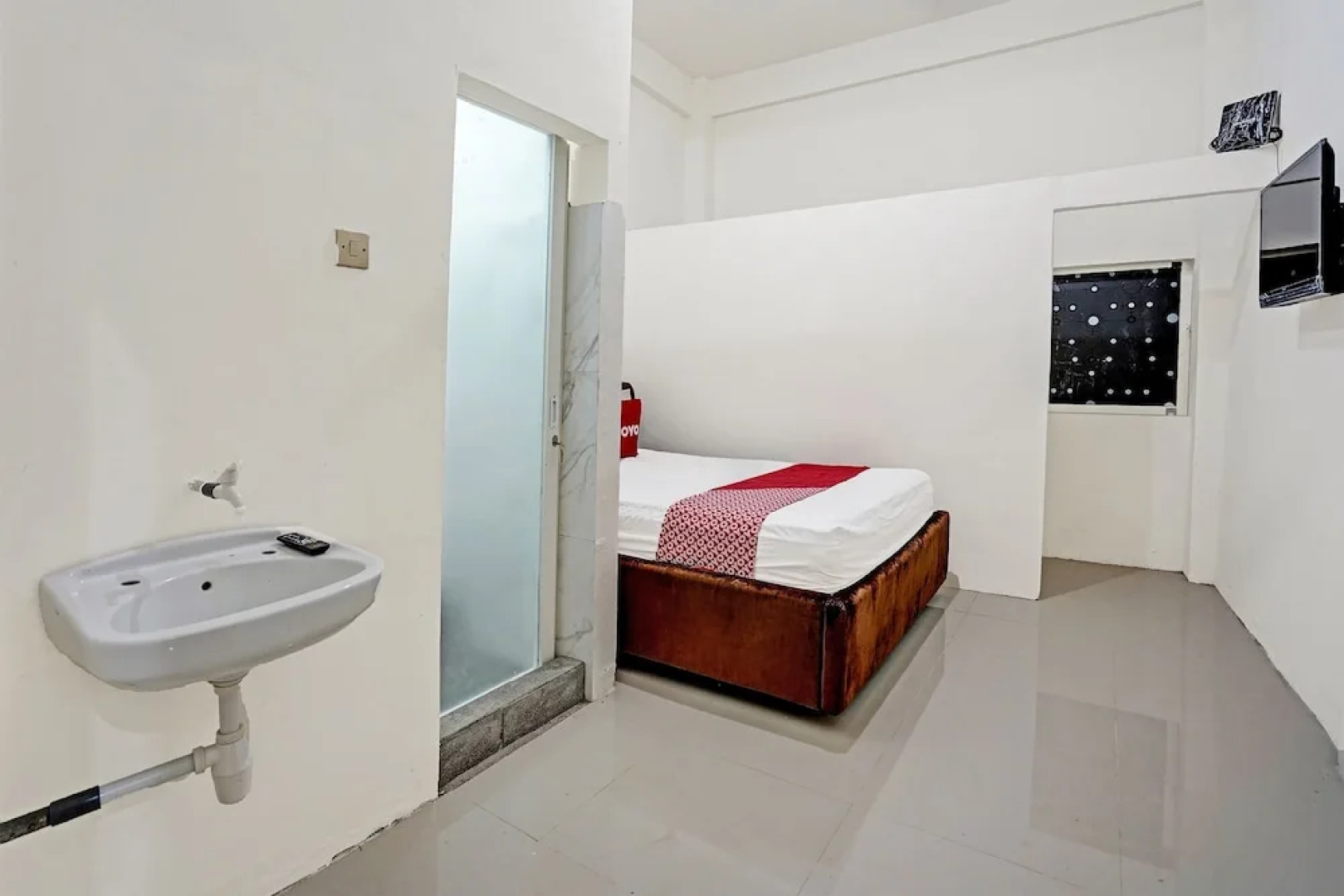 Hotel O Grand Syariah Hagawa Lamongan Near SPORT CENTER LAMONGAN