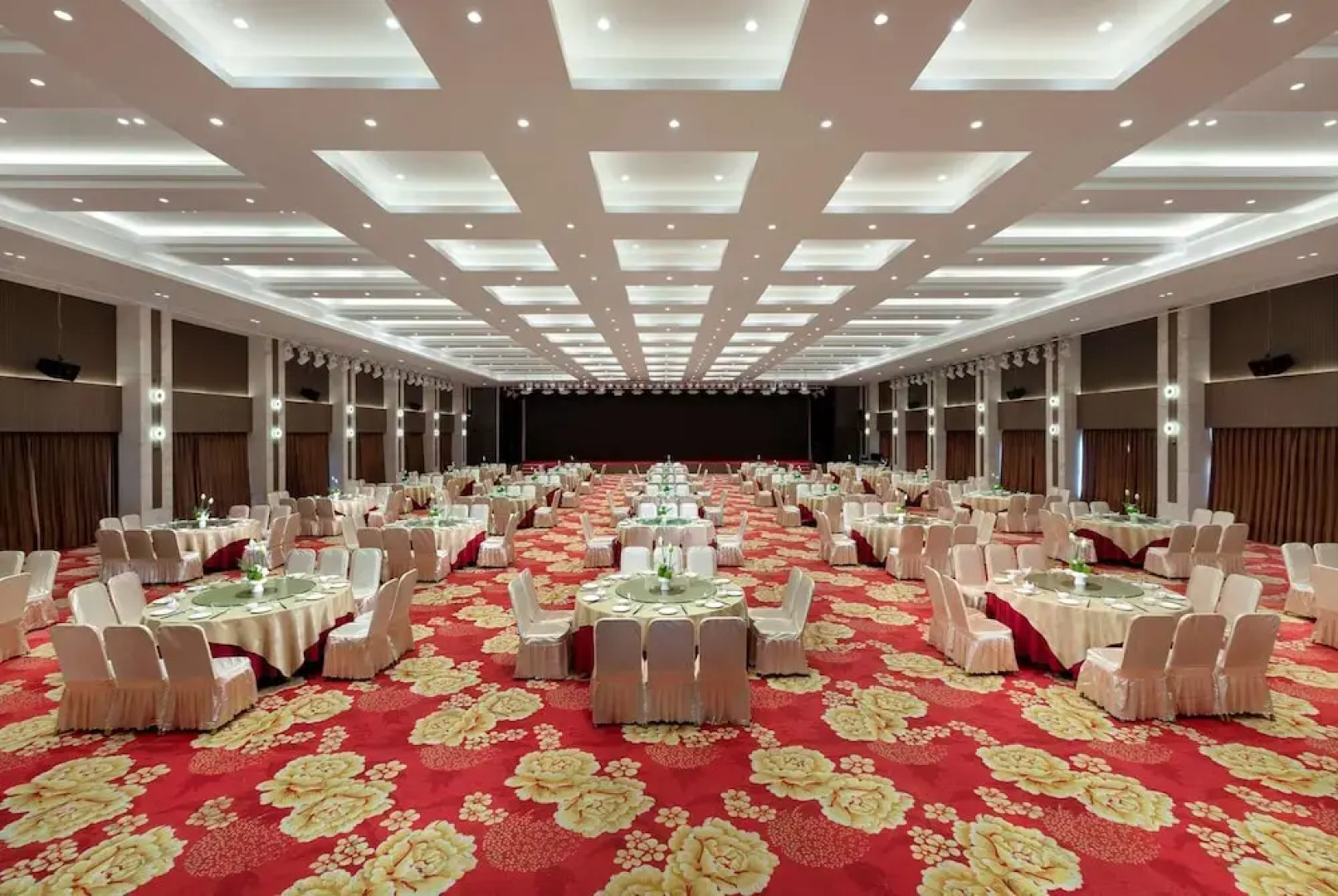 Wyndham Garden Qianjiang Downtown