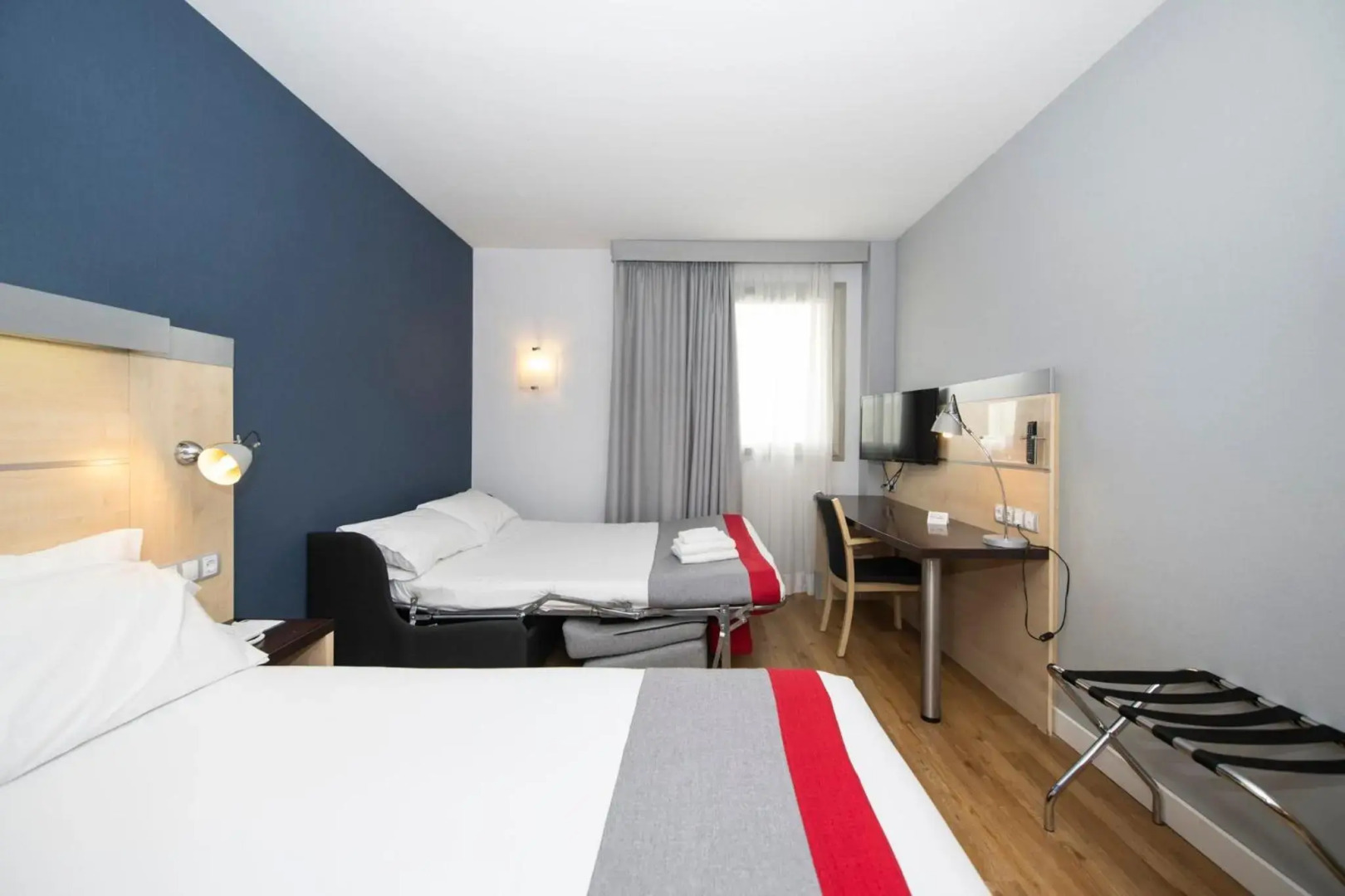 Holiday Inn Express Barcelona - Molins de Rei by IHG