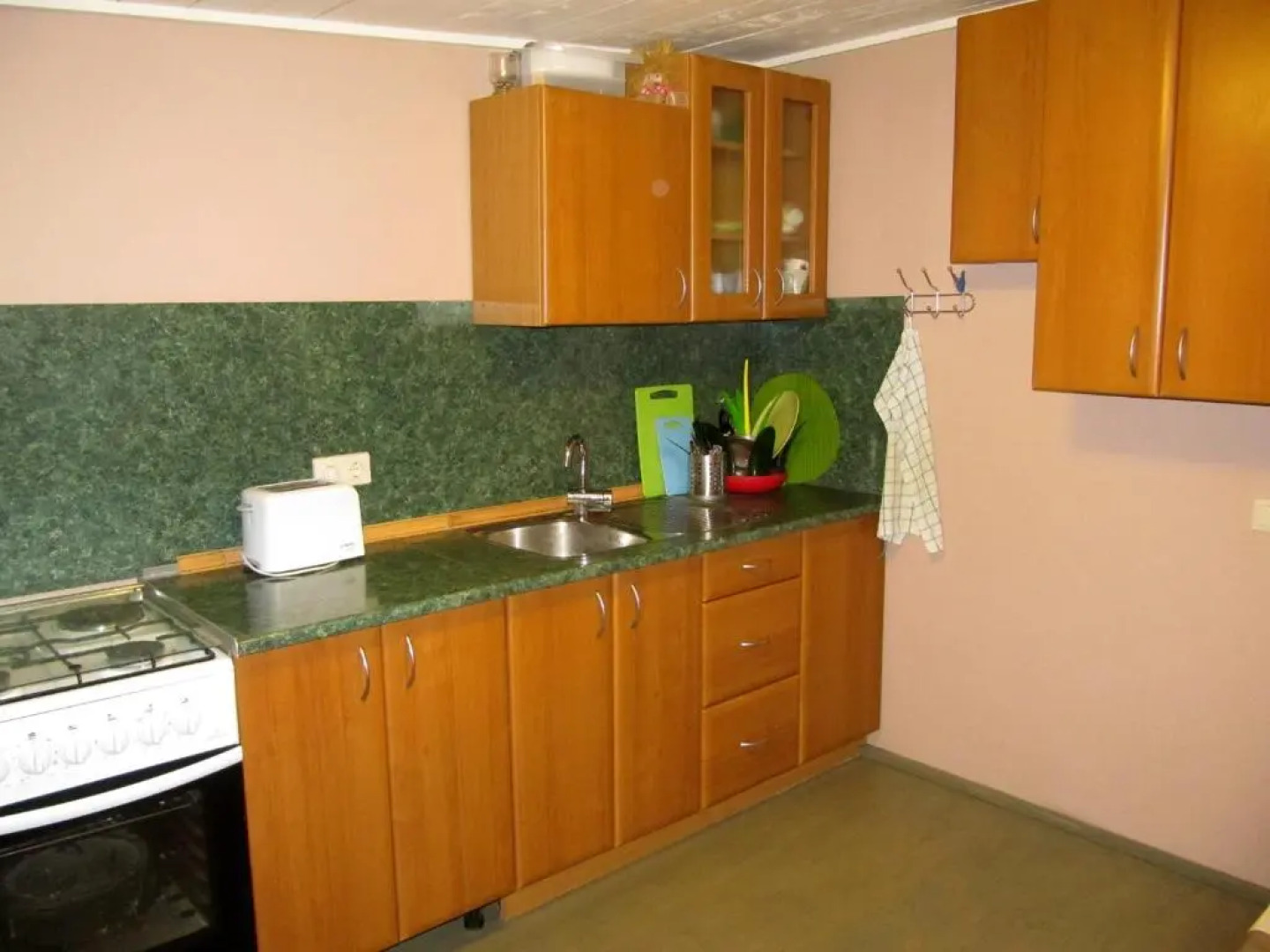 Apartments on Geroyev 16 Marta