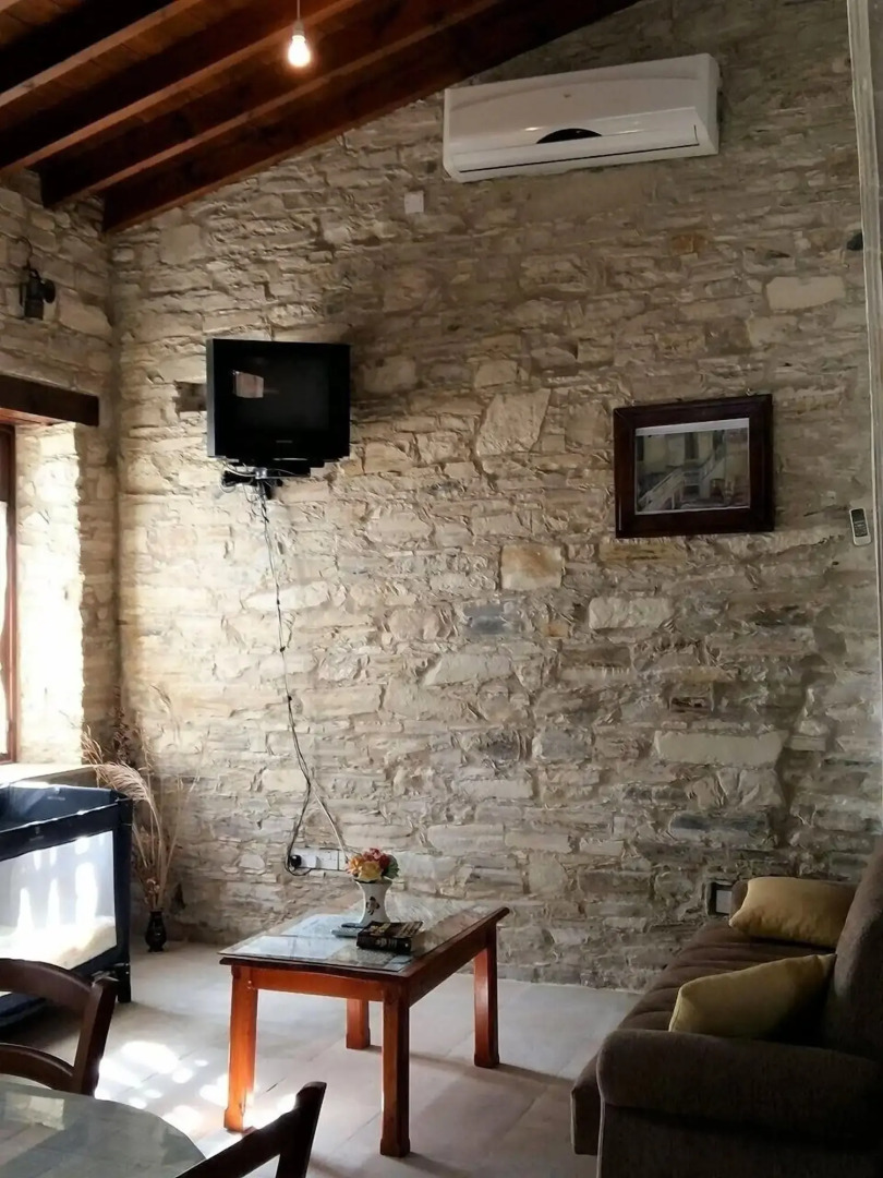 Romios Holiday Apartments