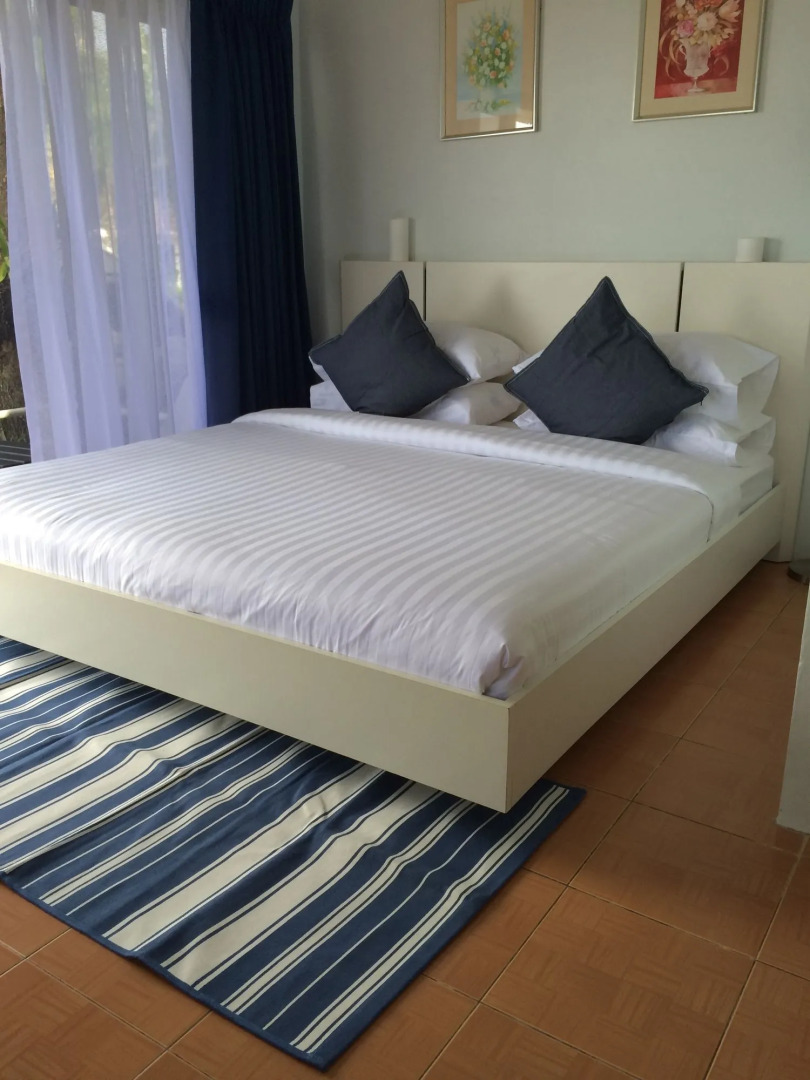 Chomtalay Resort at Had Chaosamran Beach