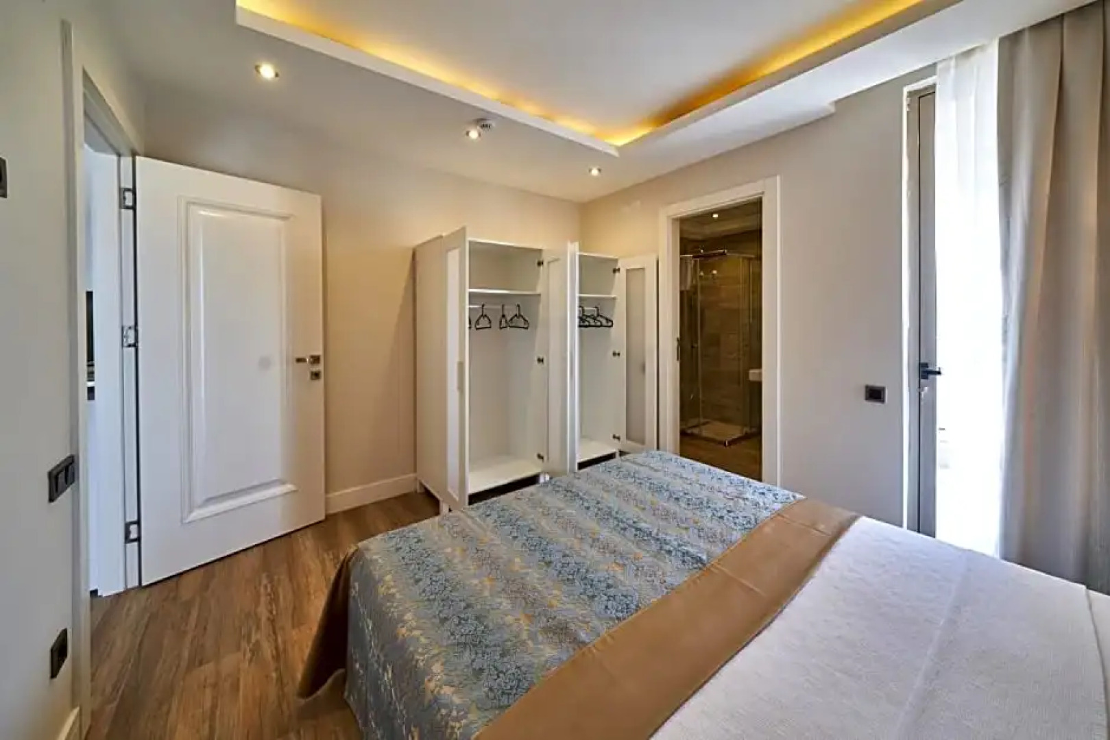 Lara Suite’s Apart Hotel