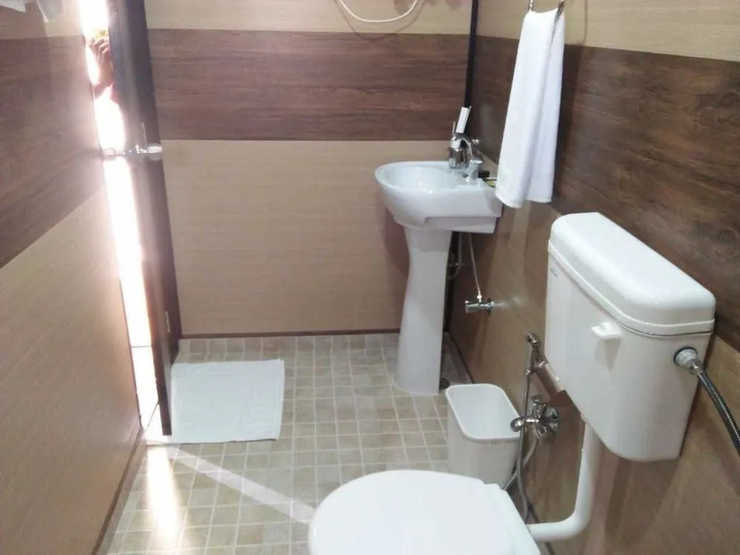 Kanj Kiri Container Tent City Kumbh