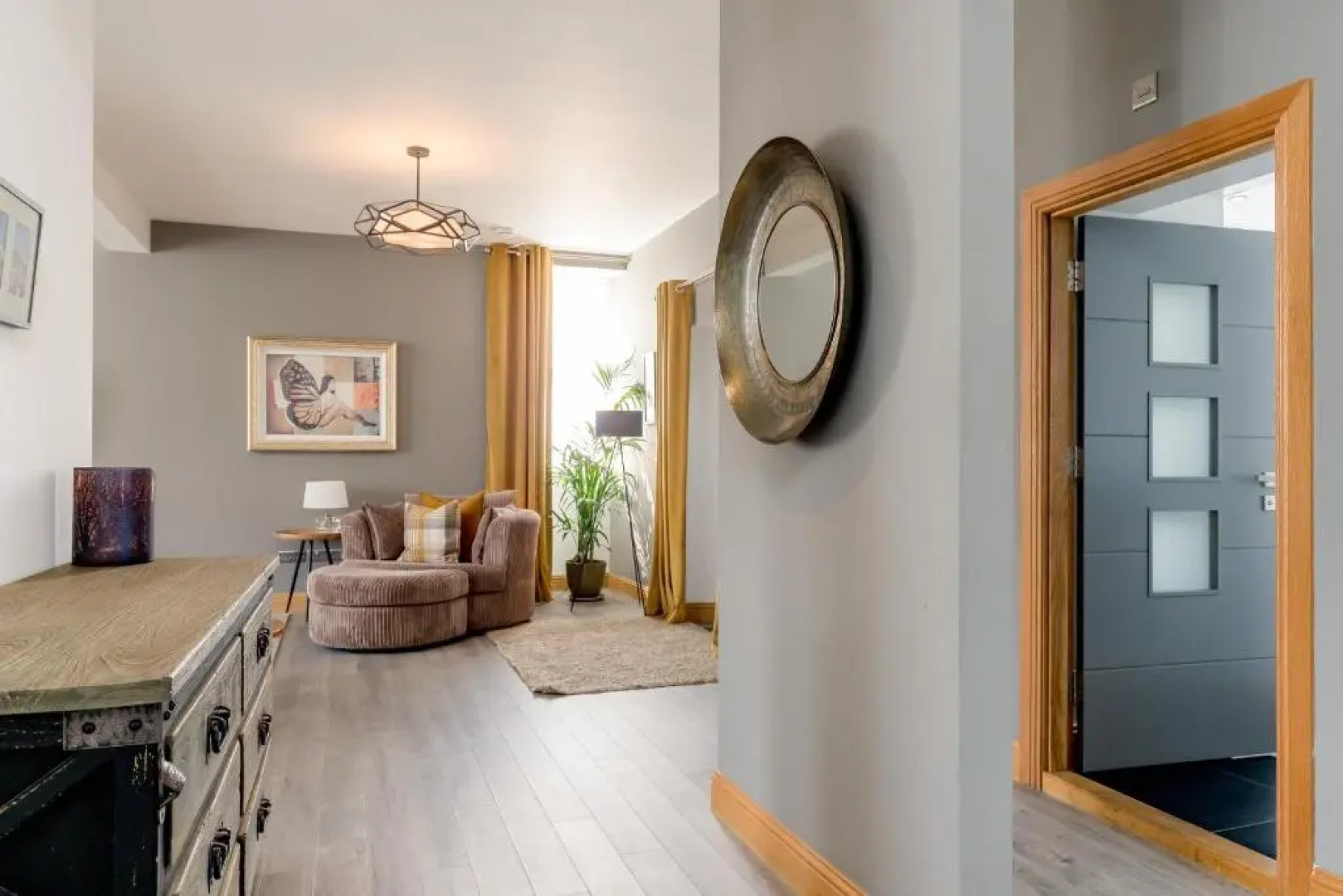 Newly Renovated Early 19th Century Cottage With Hot-tub